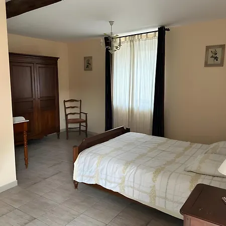 La Grange De Bed & Breakfast