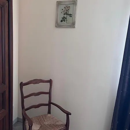 La Grange De Bed & Breakfast 3*